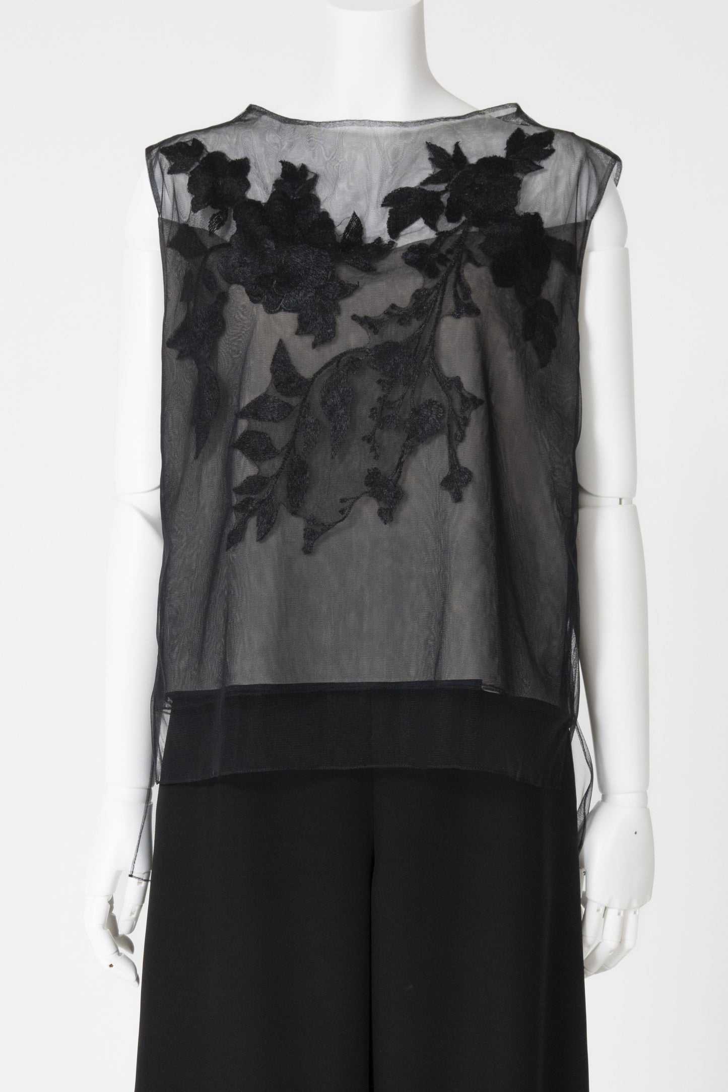 チュールエンブレースノースリーブブラウス