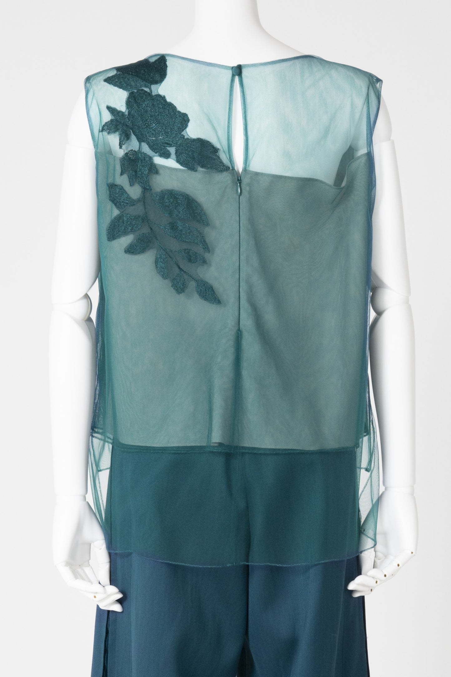 チュールエンブレースノースリーブブラウス