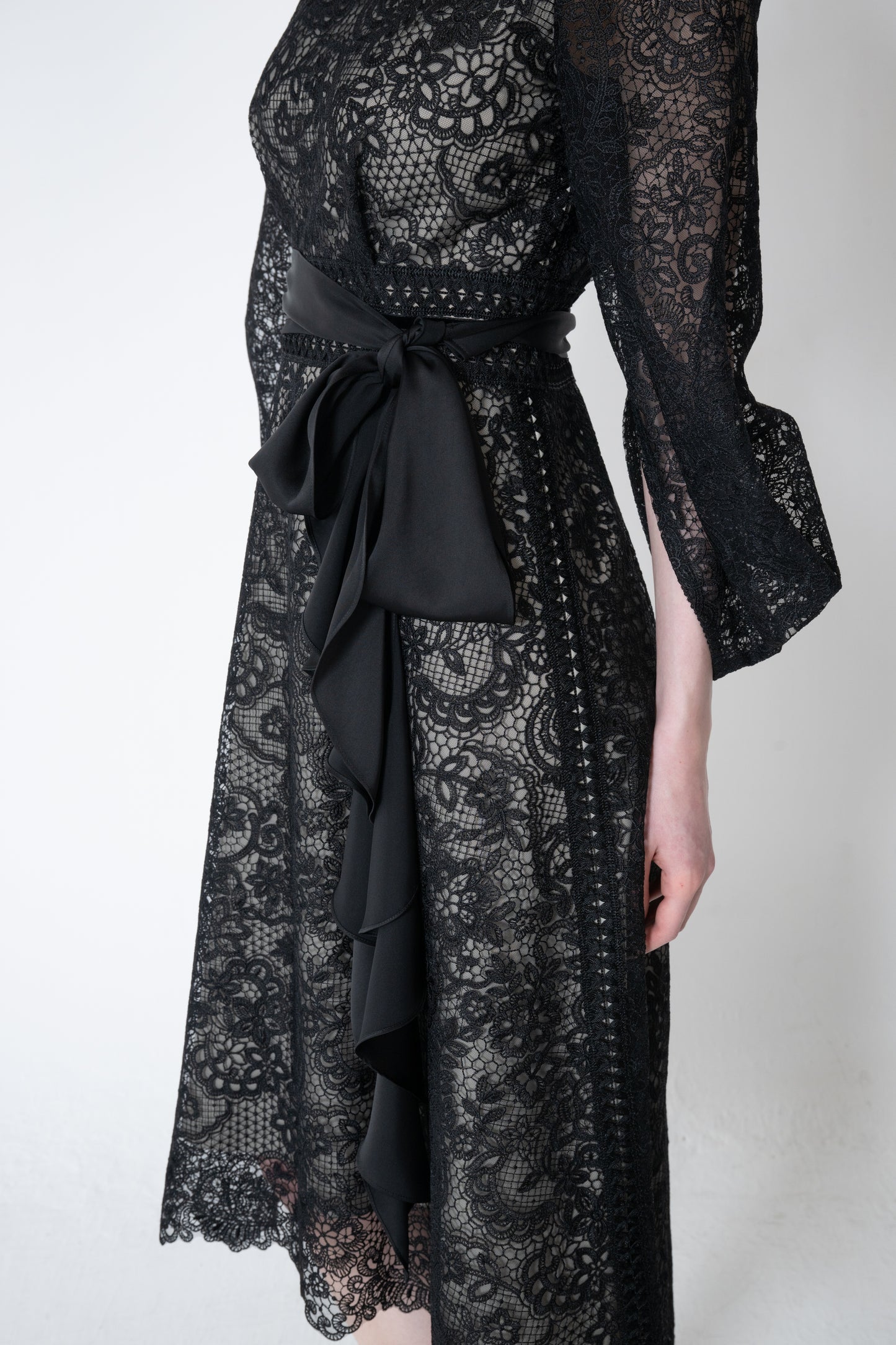 ビンテージサテンボータイフリル