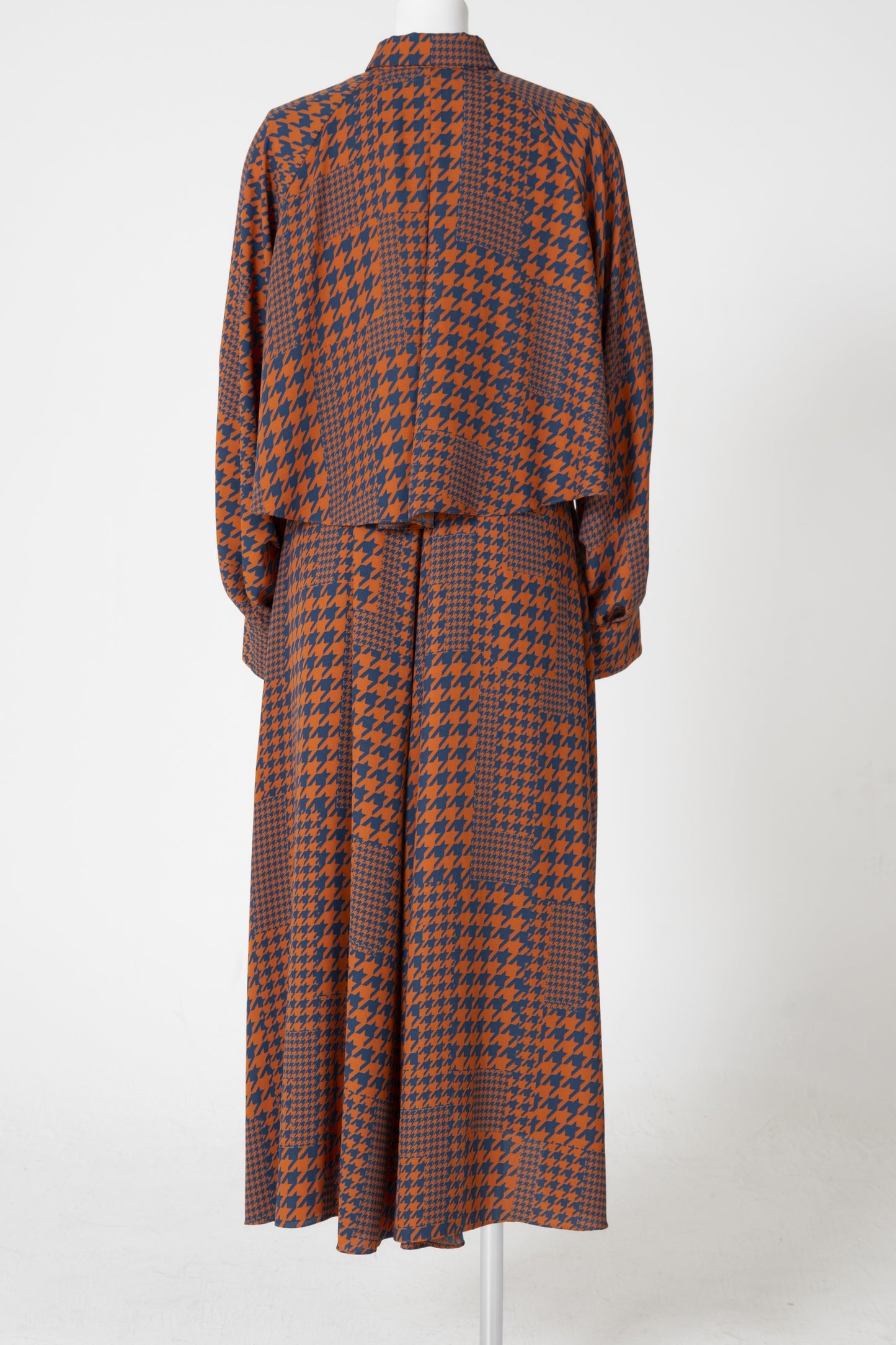 千鳥プリント長袖レイヤードフレアーワンピース