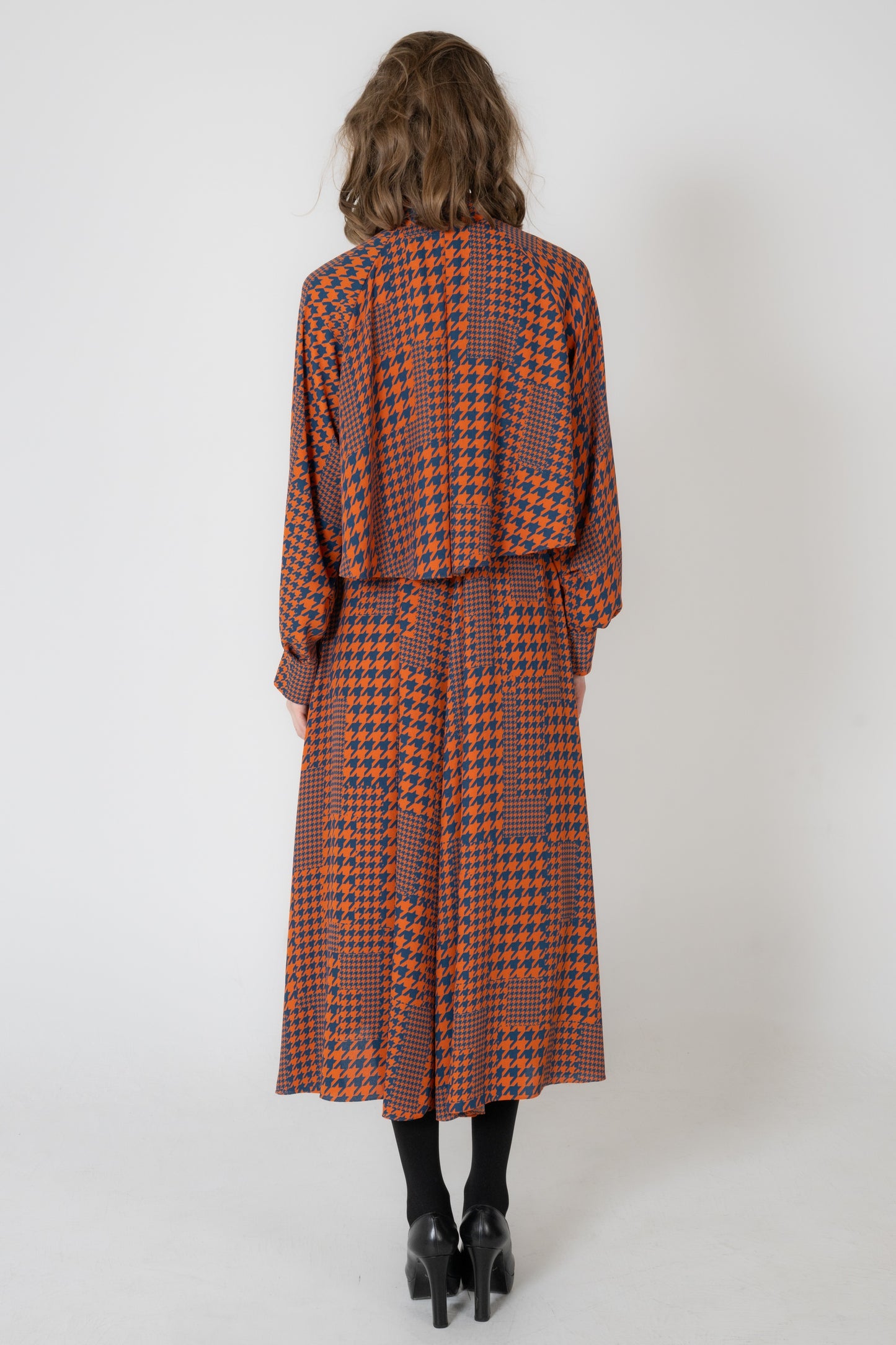 千鳥プリント長袖レイヤードフレアーワンピース