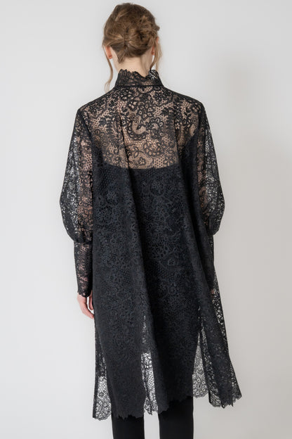 チュールエンブレースロングカフスオーバーブラウス