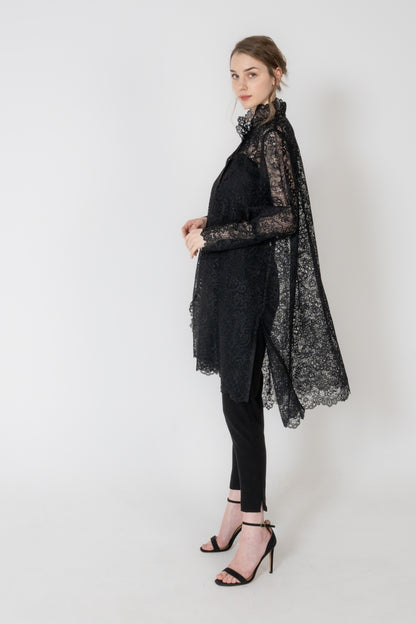 チュールエンブレースロングカフスオーバーブラウス