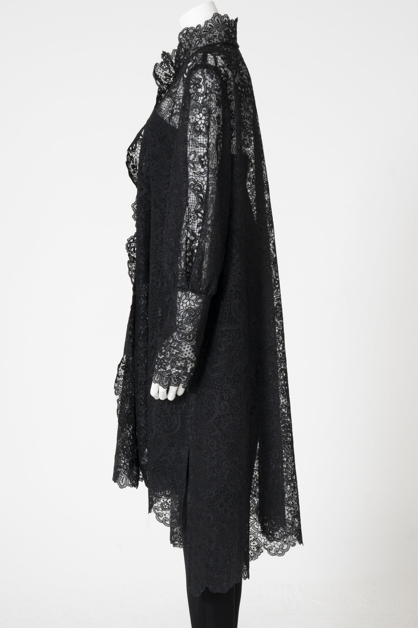 チュールエンブレースロングカフスオーバーブラウス