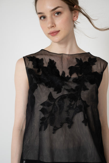 チュールエンブレースノースリーブブラウス